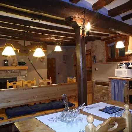 Casa Claveria Turismo Rural En Guara Somontano Сasa de vacaciones